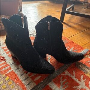 Elegant Black Ankle Boots
